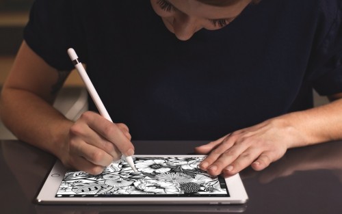 iPadPro10-ApplePencil_PR-PRINT